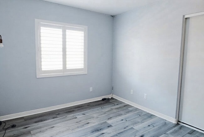 Building Photo - 42336 Camden Way
