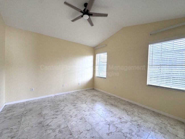 Building Photo - 140 Moss Ln