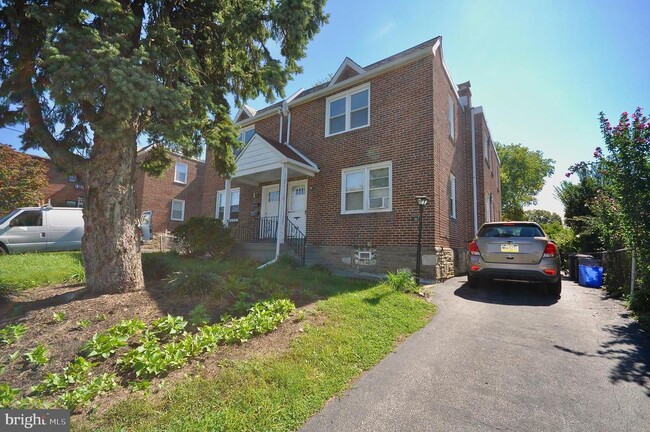 Primary Photo - 8035 Pine Rd