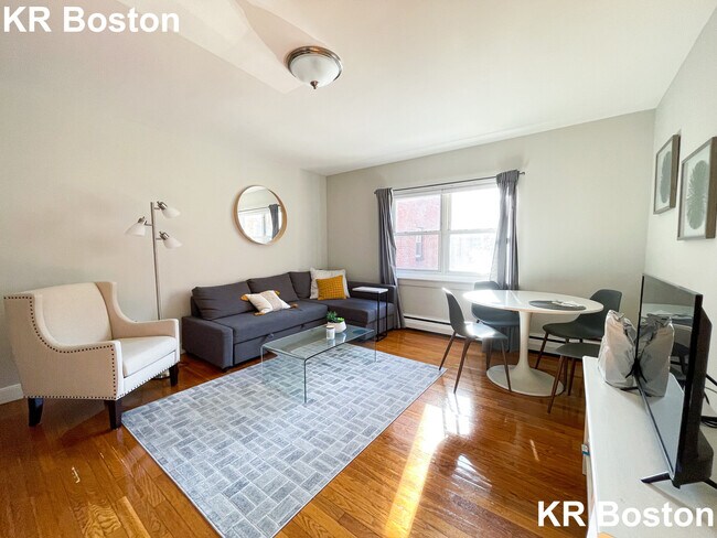 Building Photo - 65 Chiswick Rd