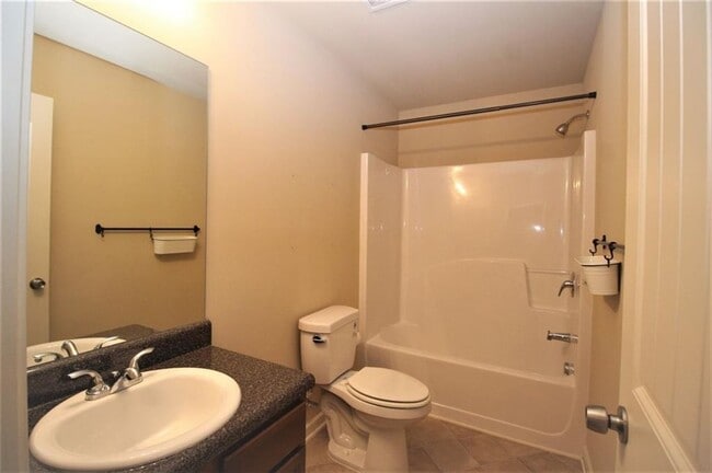 Building Photo - 316 Alcovy Way