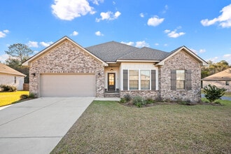 Building Photo - 176 Ornate Ave