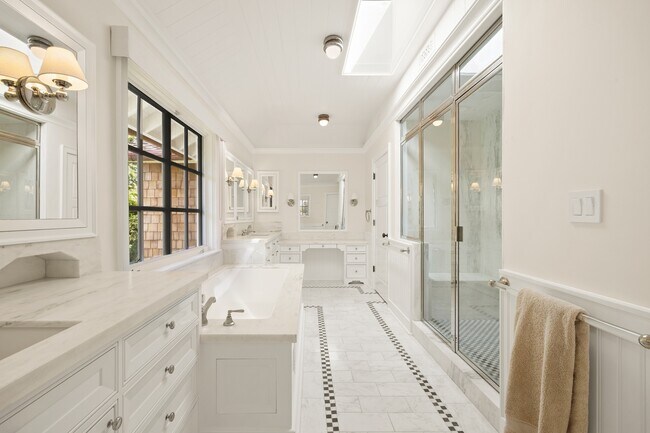 Building Photo - 521 Spoleto Dr