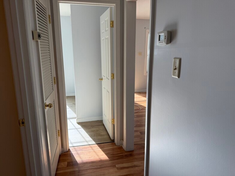 Building Photo - 163 Easterly Dr