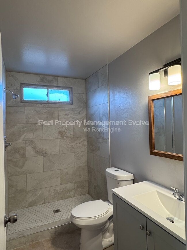 Building Photo - 6521 W Palo Verde Ave