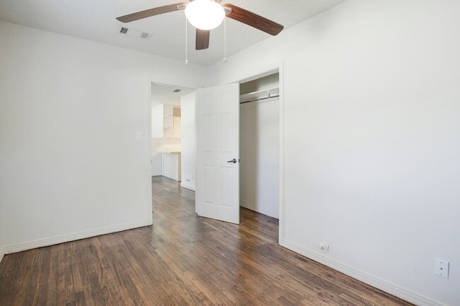 Building Photo - 116 Corbin Ln