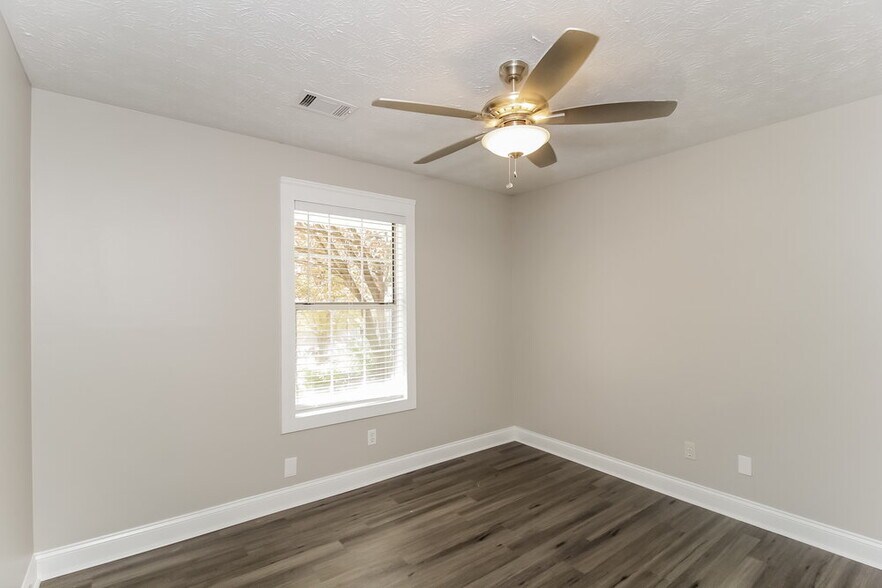 Building Photo - 2735 Country Creek Way NW