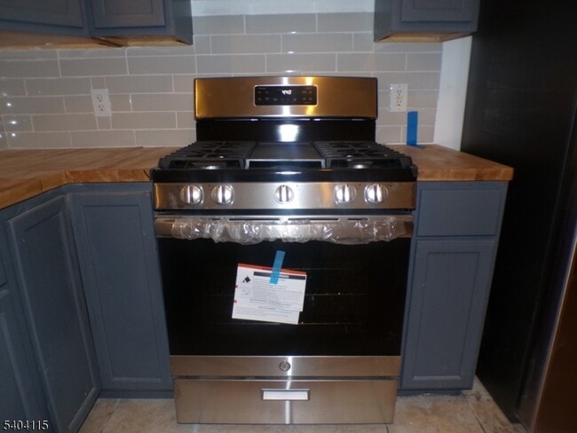 Building Photo - 4 S 11th St