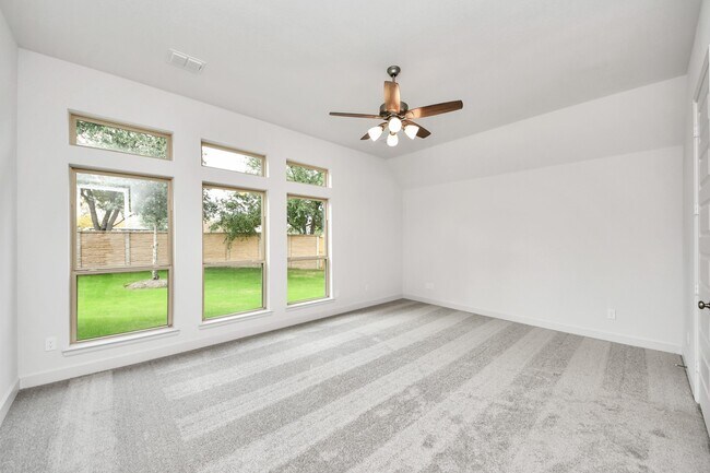 Building Photo - 2719 Country Ln