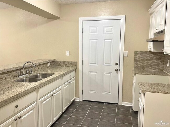 Building Photo - 7 Linda Vista St