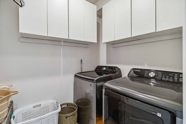 Building Photo - 18006 Canopy Pl