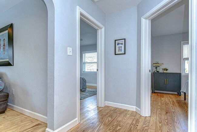 Building Photo - 1922 55th St S