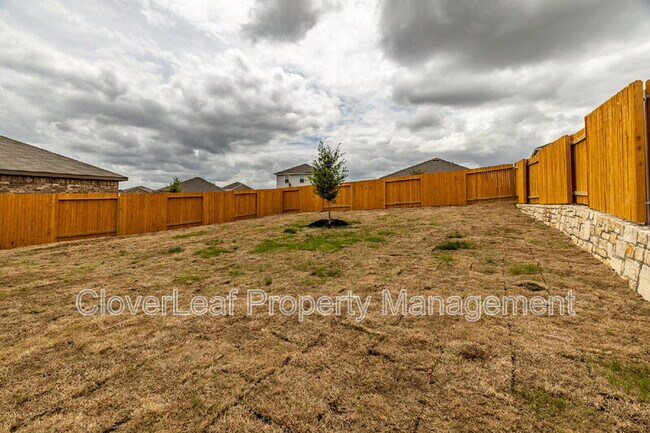 Building Photo - 9118 Bennett Frst
