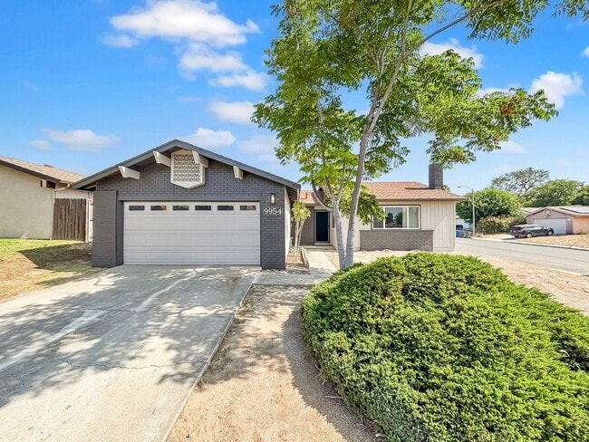 Primary Photo - Charming 3BD/2BA House in Santee W/ W/D, M...