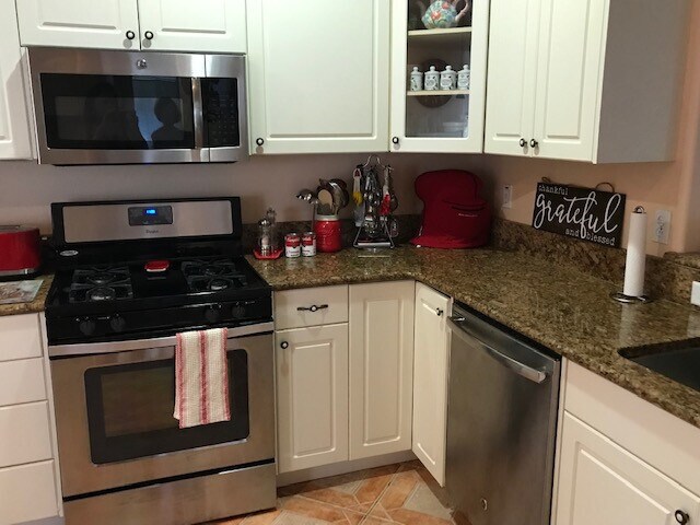Building Photo - 4320 Aberdeen Cir