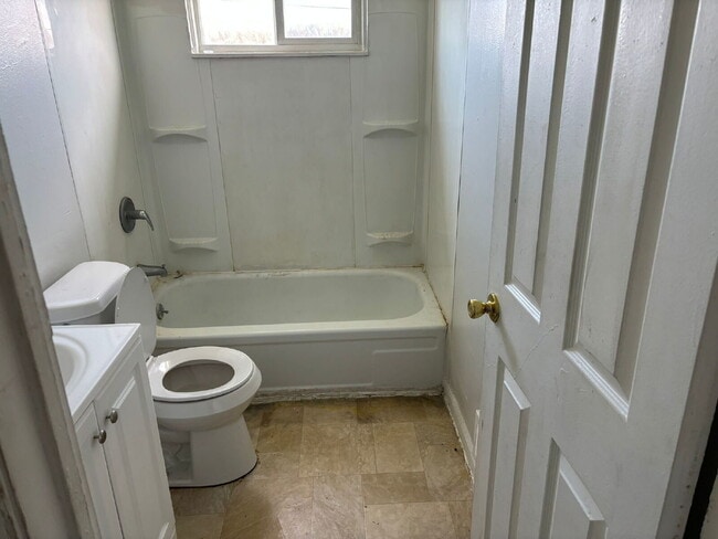 Building Photo - Charming 3-Bedroom Home in Mount Morris – Section 8 Welcome!