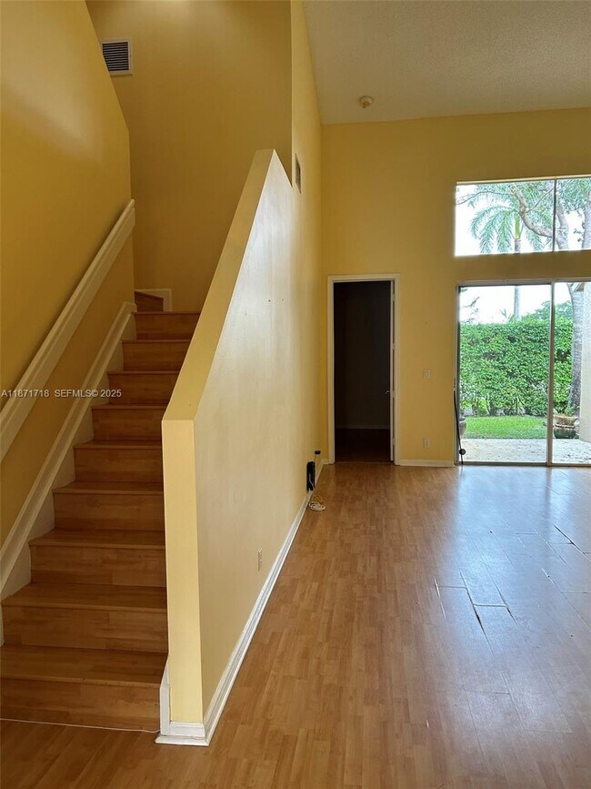 Building Photo - 15851 SW 10th St