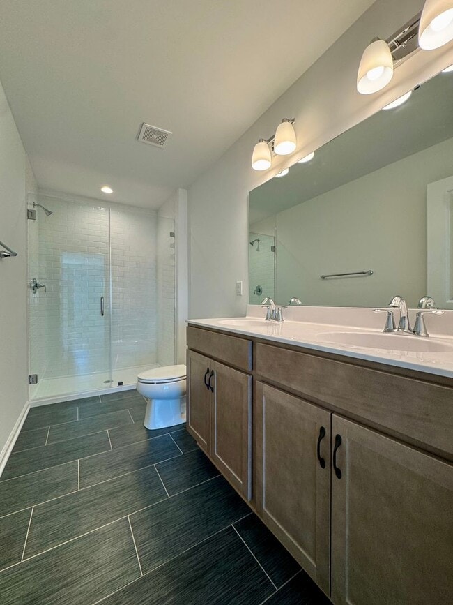 Building Photo - Newly Built End-Unit Townhome in Blacksburg - SHORT-TERM lease