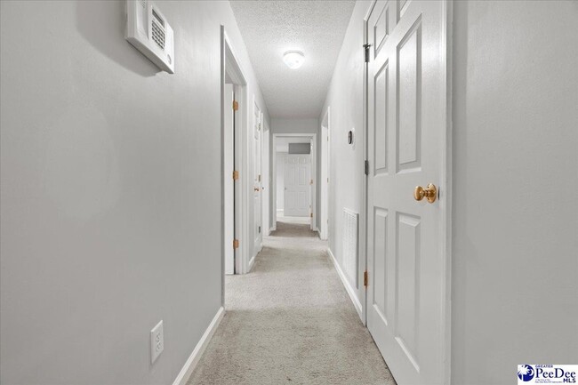 Building Photo - 529 3rd Loop Rd