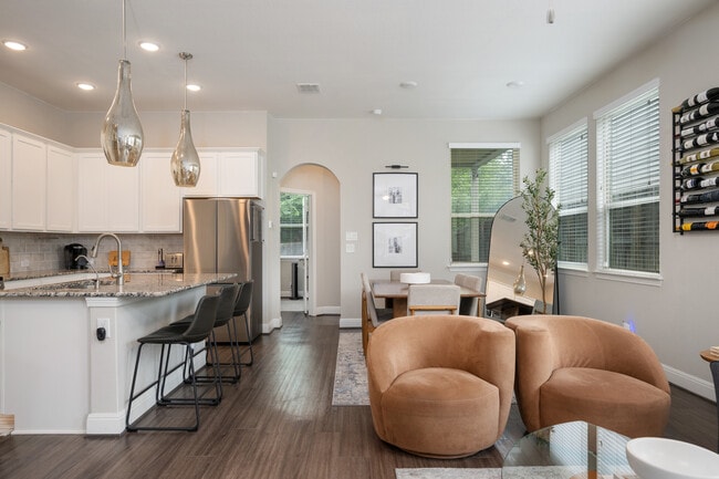 Building Photo - 17339 Moscato