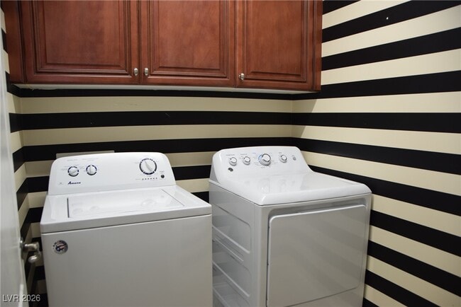 Building Photo - 60 Dark Creek Ave