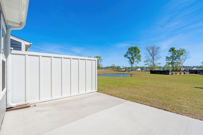 Building Photo - 2600 Elowen Ln