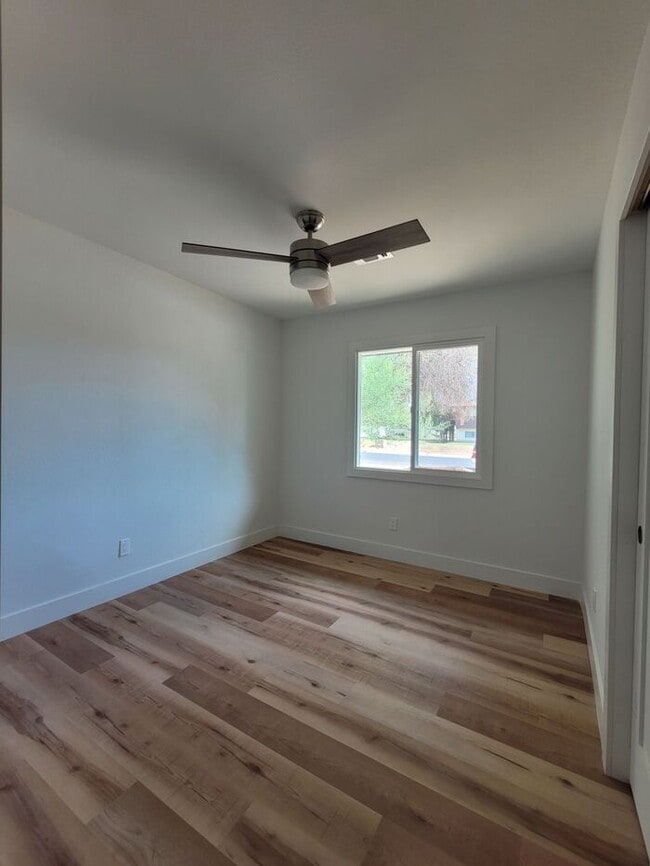 Building Photo - Stunning Completely remodeled 4-bedroom wi...