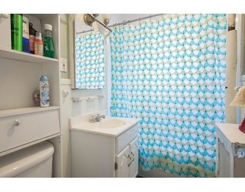 Building Photo - 32 James St