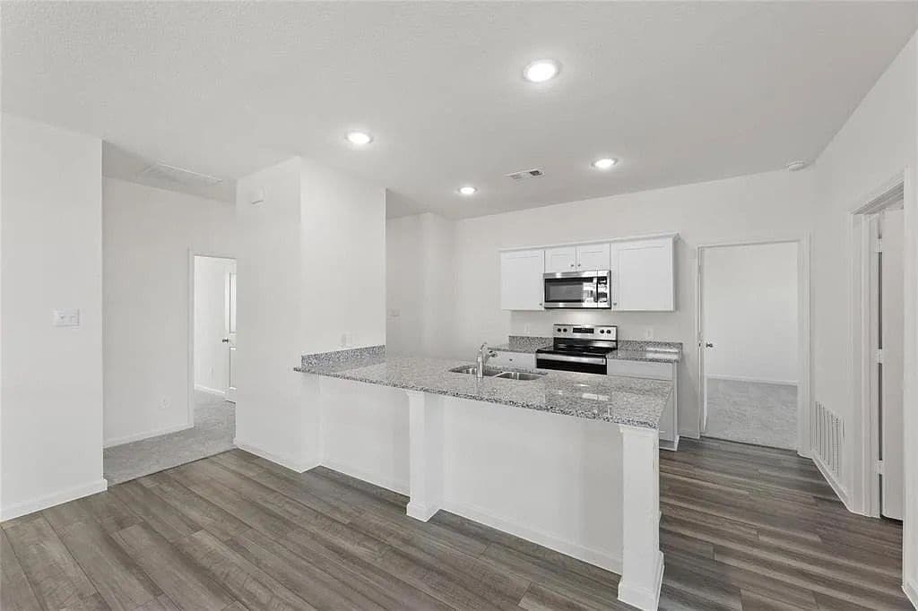 Building Photo - 783 Camden Dr