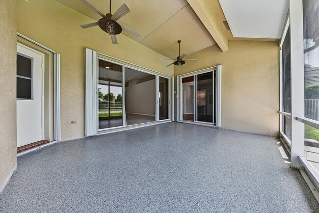 Building Photo - 12325 Cascades Pointe Dr