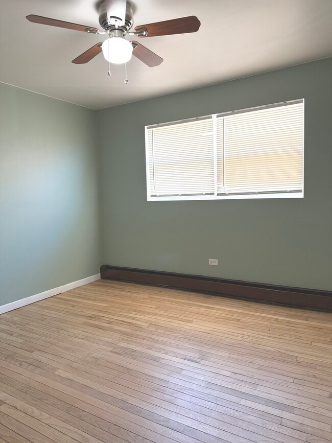 Building Photo - 6637 S Whipple St