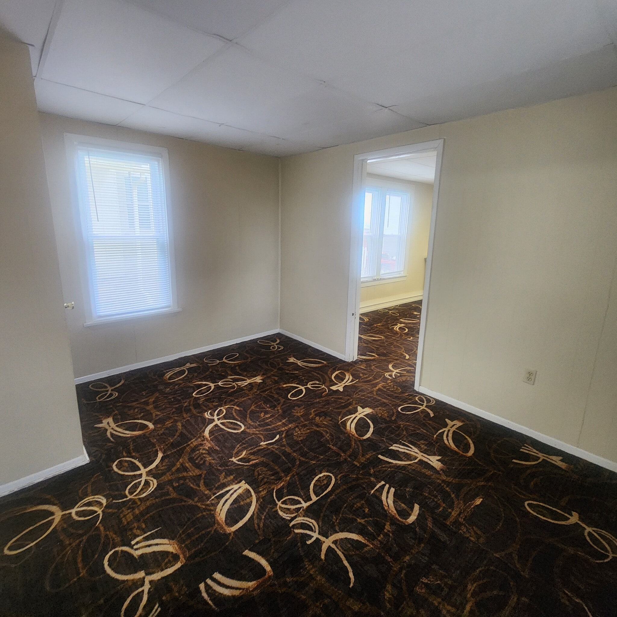 Building Photo - 101 Crawford Ave