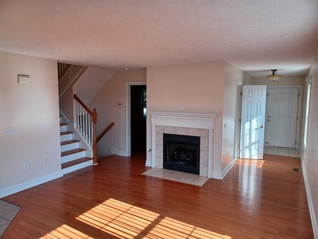 Building Photo - 365 Tall Oak Blvd NW