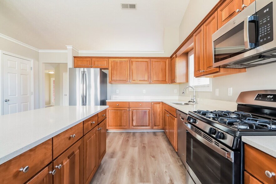Building Photo - 1016 Harbor View Ln