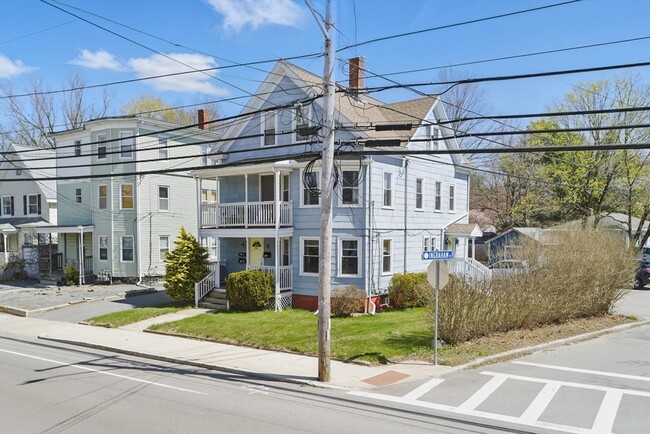Building Photo - 298 S Main St