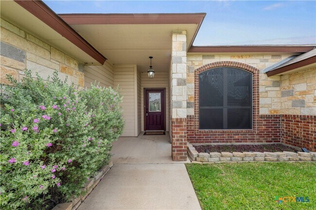 Building Photo - 314 Pointer St