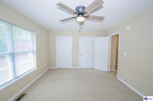 Building Photo - 113 Poplar Cir