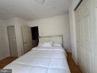 Building Photo - 2726 S 8th St