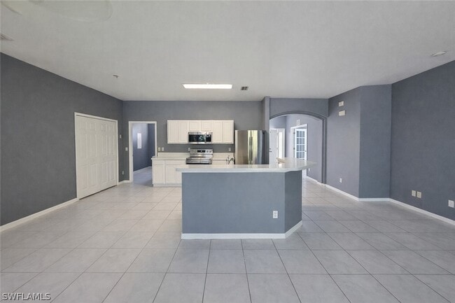 Building Photo - 2502 10th St W