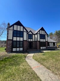 Building Photo - 1077 North St