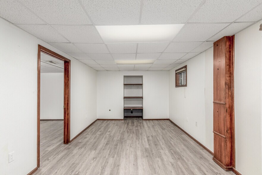 Building Photo - 1549 S Evanston St