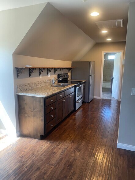 Building Photo - 32081 Anna Marie Ln