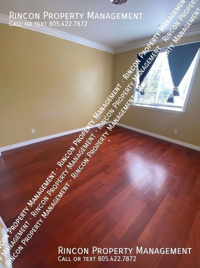Building Photo - Elegant Long Term Large Home Rental - Load...