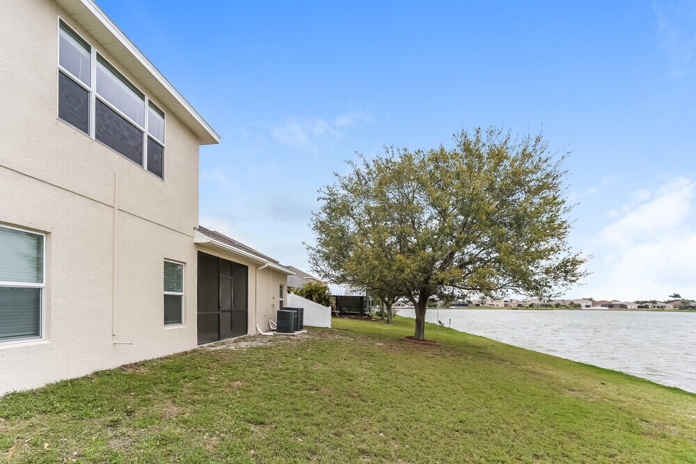 Building Photo - 1762 Mira Lago Cir