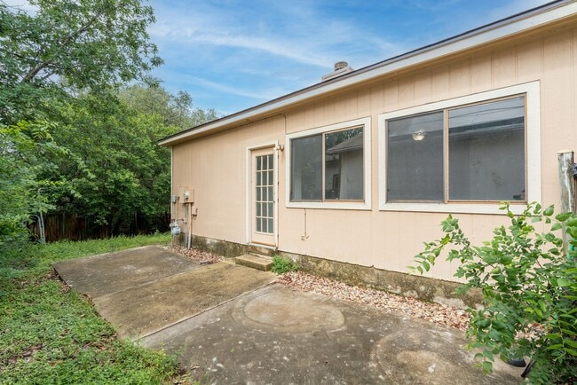 Building Photo - 2826 Village Pkwy