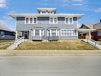 Building Photo - 752 Cottage Ave