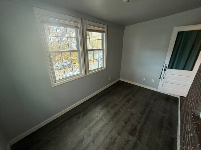 Building Photo - 824 Capitol Ave