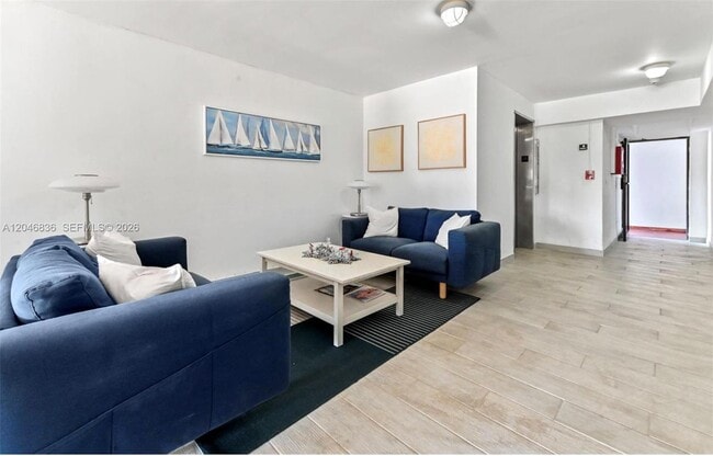 Building Photo - 251 Galen Dr