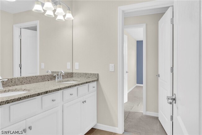 Building Photo - 11884 Boxelder Way