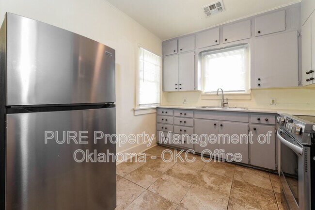 Building Photo - NW 22nd Street - 2236